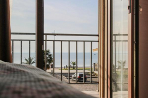 Gabunia Apartment By The Sea, Batumi